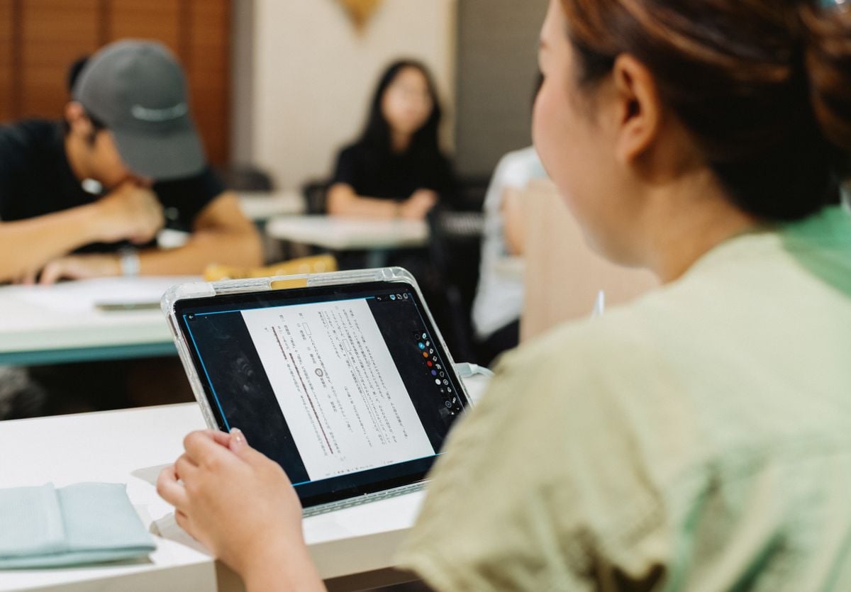 Japanese for Business Professionals — Workplace Essentials